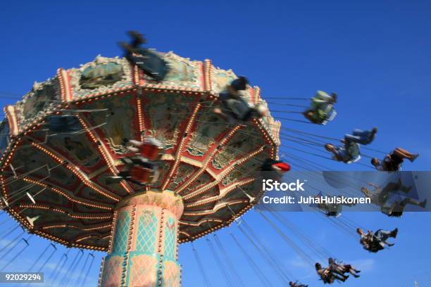 Merry Go Round - Fotografias de stock e mais imagens de Carrossel Voador - Carrossel Voador, Munique, Rodar