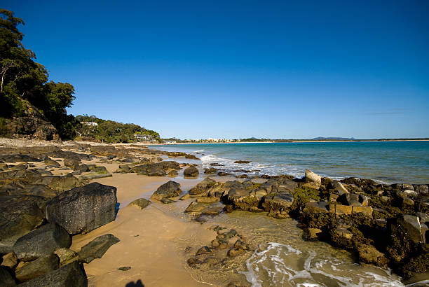 istock Noosa Main Beach  from first point over the rocks 92029593