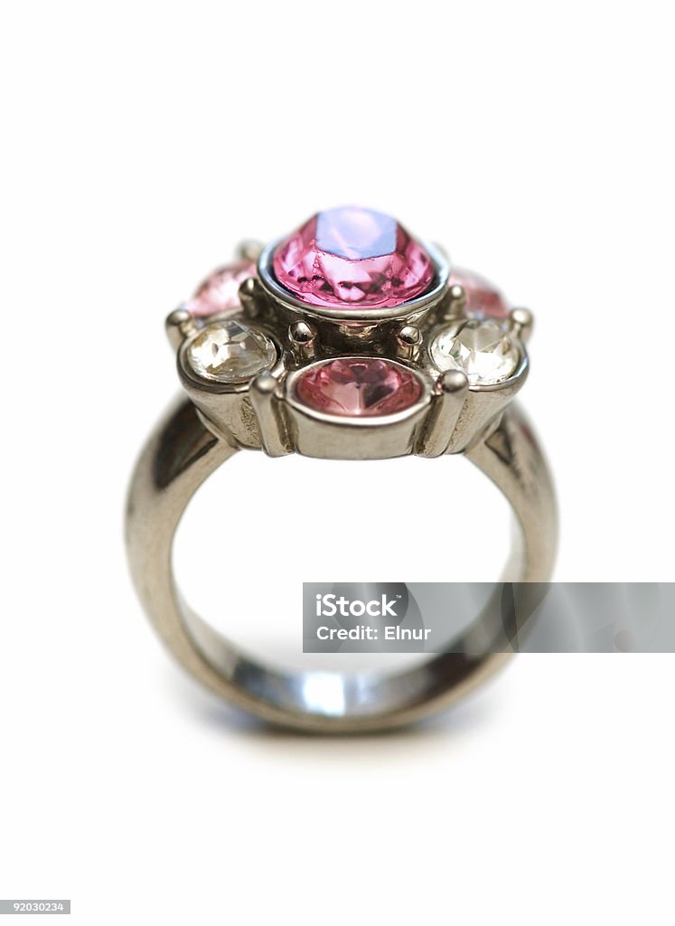 Anello con pietre rosse isolato su bianco - Foto stock royalty-free di Accessorio personale