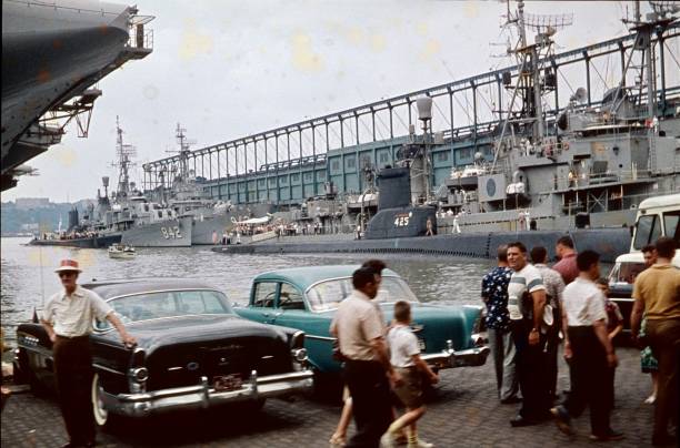 us navy, à new york, 1963 - submarine navy usa military photos et images de collection