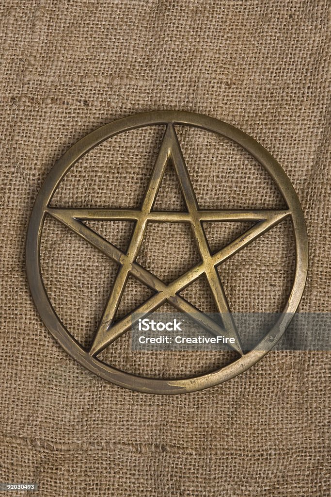 Ottone Pentacle/Pentacolo - Foto stock royalty-free di Pentacolo