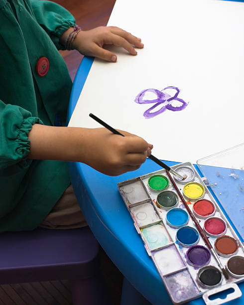 istock Painting with watercolor 92031233
