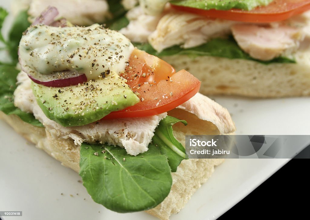 Pollo, un sándwich de dedo - Foto de stock de Bocadillo abierto libre de derechos