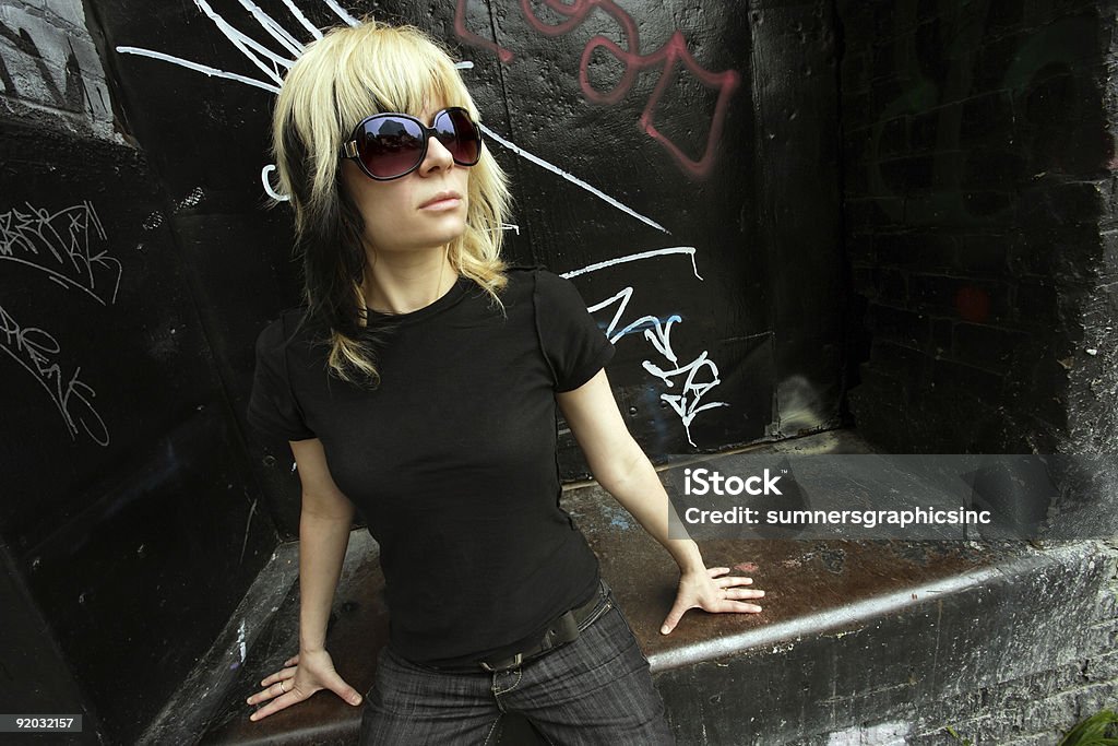Gafas de sol y el pelo rubio - Foto de stock de Adulto libre de derechos