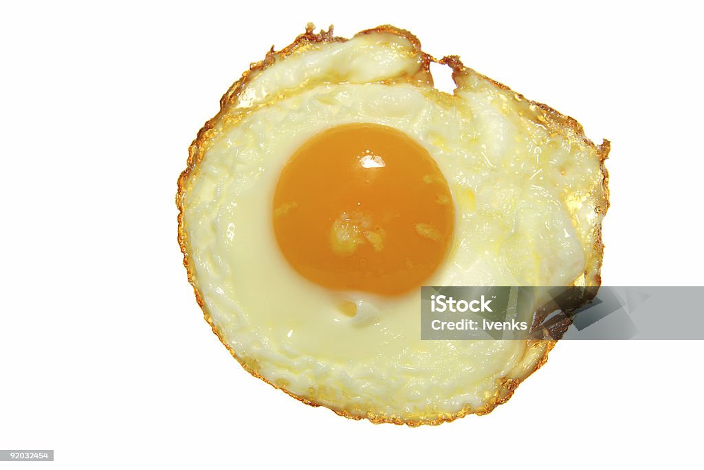 Comida-apenas ovo frito clouse-up no fundo branco - Foto de stock de Alimentação Saudável royalty-free