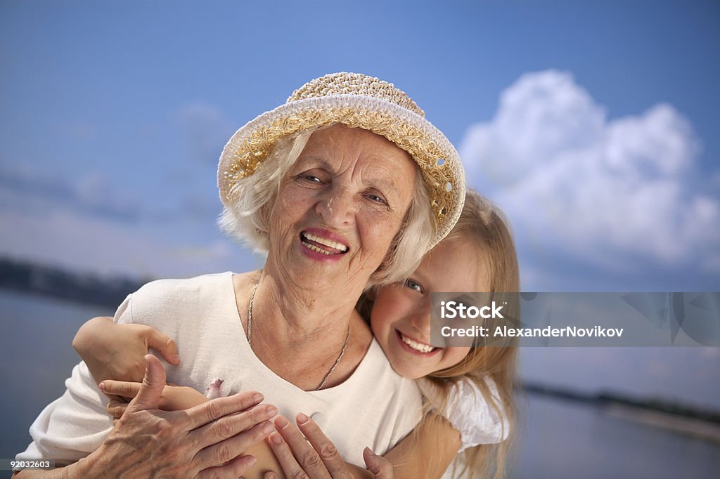 Feliz Avó e neta. - Foto de stock de 70 anos royalty-free