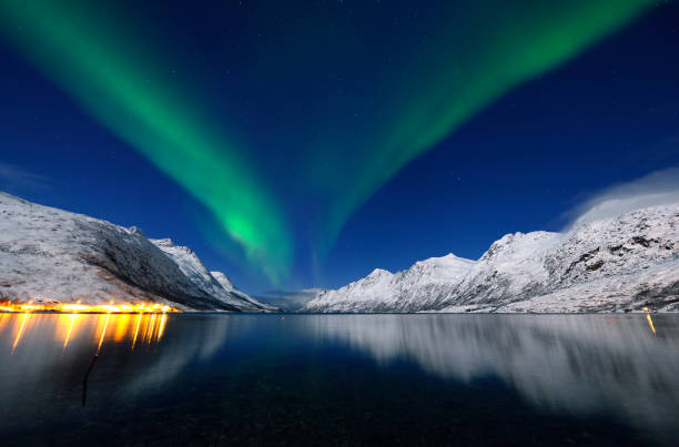 istock Green Aurora Borealis at Jokulsarlon, Tromso, Norway 920332324