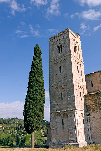 iglesia de san antimo (toscana - abbazia di santantimo fotografías e imágenes de stock