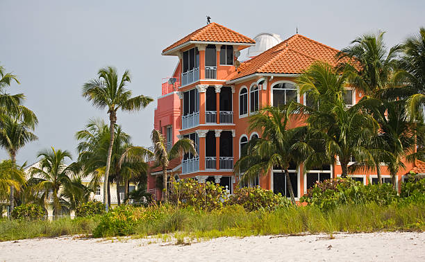 istock Large Beach House on Florida West Coast 92033939