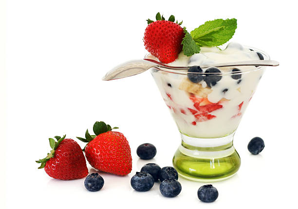 istock Yogurt and fruits parfait 92034384