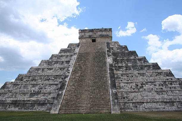 passos de chichen itza - chichen itza mayan mexico steps - fotografias e filmes do acervo