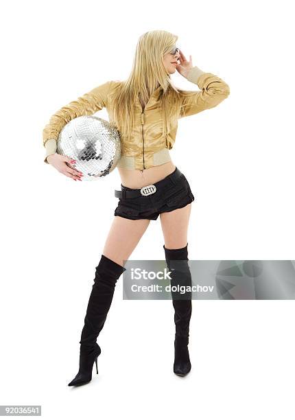 Golden Kurtka Dziewczyna Z Disco Ball - zdjęcia stockowe i więcej obrazów Białe tło - Białe tło, Biały, Blond włosy