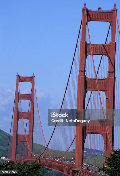 Photo libre de droit de Spectaculaire Golden Gate Bridge 4 banque d'images et plus d'images libres de droit de Acier - Acier, Avoir une vue d'ensemble, Baie - Eau