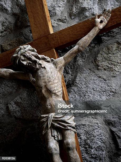 Gesù Cross - Fotografie stock e altre immagini di A forma di croce - A forma di croce, Ambientazione tranquilla, Angelo