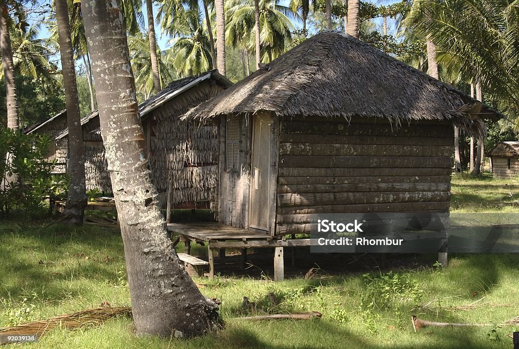 Einfache Hütten am Strand - Lizenzfrei Strandhütte Stock-Foto