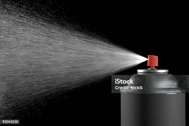 Spray Können Stockfoto und mehr Bilder von Spraydose - Spraydose, Spritzer, Sprühen