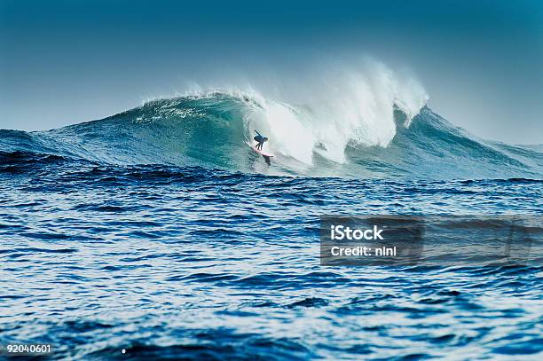 Duża Fala Surferów - zdjęcia stockowe i więcej obrazów Surfing - Surfing, Fala - Woda, Wielki