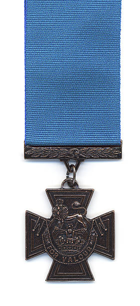 british victoria cross-blue ribbon - victoria cross photos et images de collection