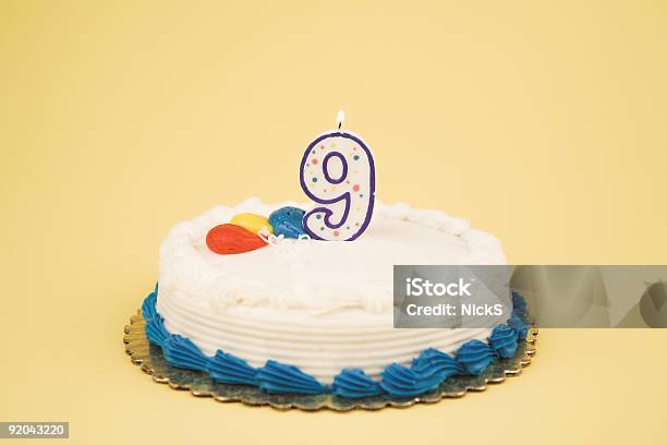 Geburtstagstorte Nummer Series 9 Stockfoto und mehr Bilder von Kuchen und Süßwaren - Kuchen und Süßwaren, Zahl 9, 8-9 Jahre