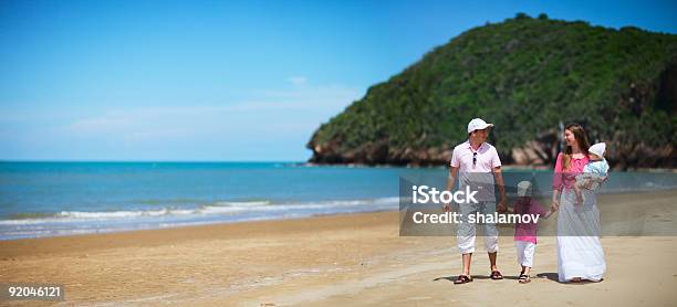 Family Vacation Stock Photo - Download Image Now - Family, Beach, Happiness