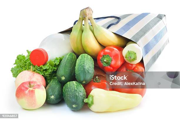 Bolsa De La Compra De Alimentos Isoalted Foto de stock y más banco de imágenes de Grupo de objetos - Grupo de objetos, Vegetal, Alimento