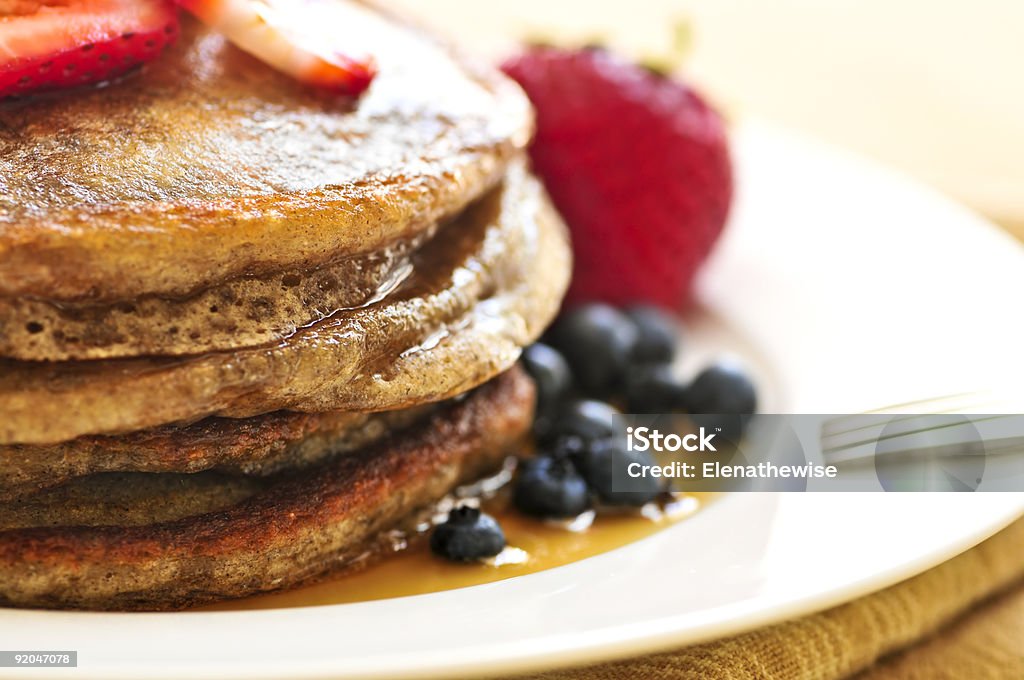 Stapel Pfannkuchen - Lizenzfrei Ahornsirup Stock-Foto