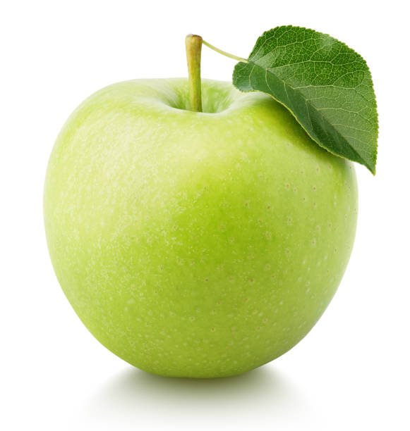 fruit de pomme verte avec des feuilles vert isolé sur blanc - granny smith apple photos et images de collection