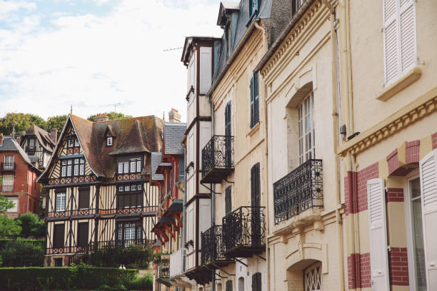 istock Low Angle View Of Houses Against Sky 920485810