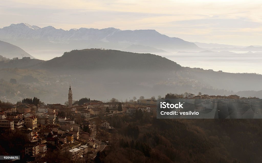 Silence brumeux - Photo de Alpes européennes libre de droits