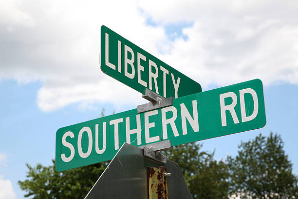 istock Intersection of Southern & Liberty 92049755
