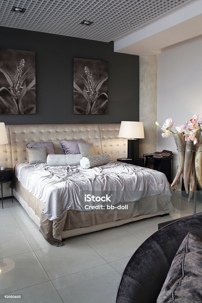 Dormitorio de lujo - Foto de stock de Acogedor libre de derechos