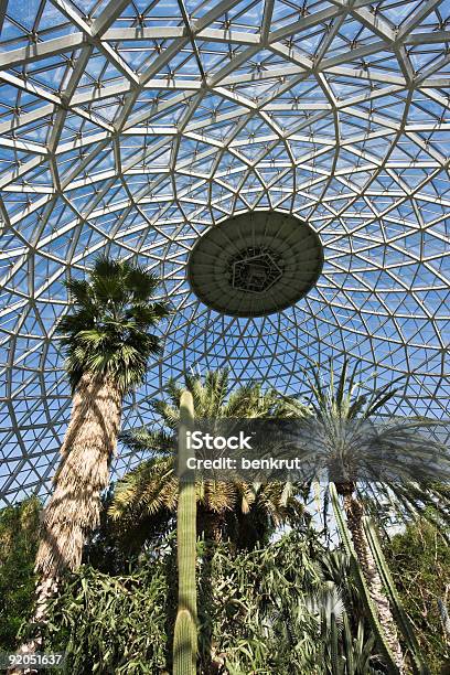 Jardín Botánico En Milwaukee Foto de stock y más banco de imágenes de Cúpula - Cúpula, Milwaukee - Wisconsin, Arquitectura