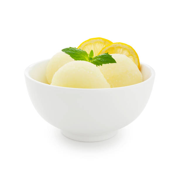 sorbete granizado de limón (con ruta) - lemon ice cream fotografías e imágenes de stock