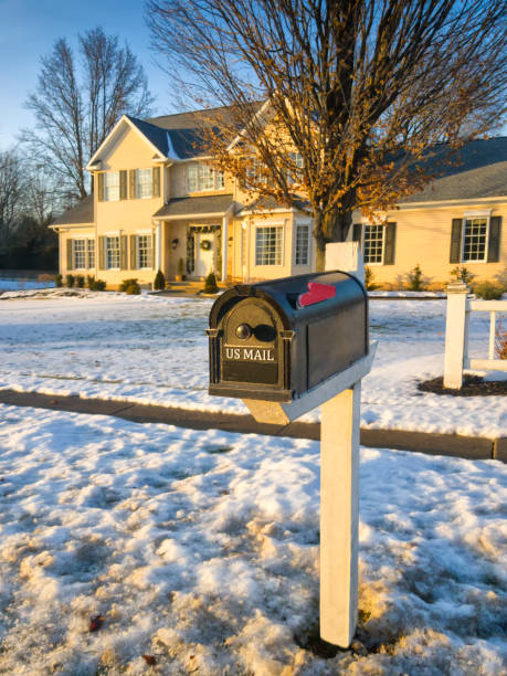istock Colonial style two-storiy house 920521728