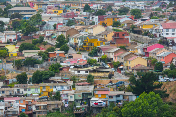 istock Villas on mountainside in Vina del Mar 920539374