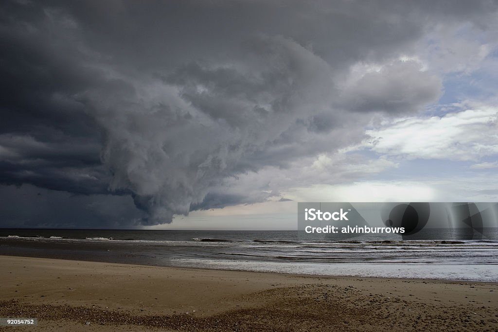 Nuvens de tempestade sobre o mar do Norte - Royalty-free Furacão Foto de stock