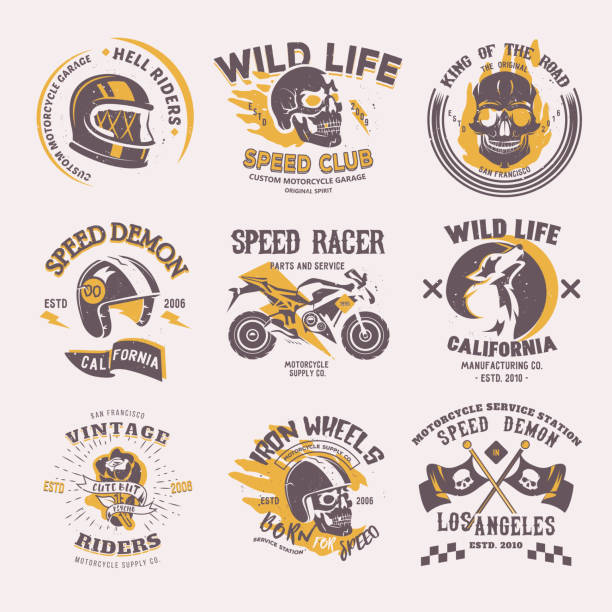 レーシング ホワイト バック グラウンドに分離されたセット icontype モーター エンブレム イラストをバイクや自転車と速度のモーターサイク リスト レーサー バイク アイコン ベクトル ライダー - motorcycle biker riding motorcycle racing点のイラスト素材／クリップアート素材／マンガ素材／アイコン素材