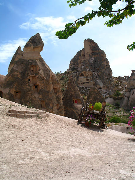 la cappadoce - cappadocia fun nature mushroom photos et images de collection