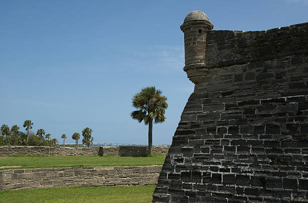 istock Garita NW Corner Castillo de San Marcos - Landscape 92070851