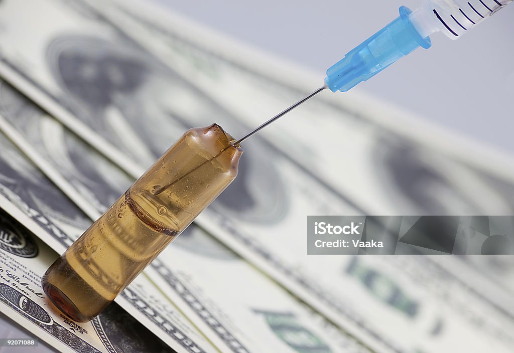 Vaccinazione di mad money - Foto stock royalty-free di Antidolorifico