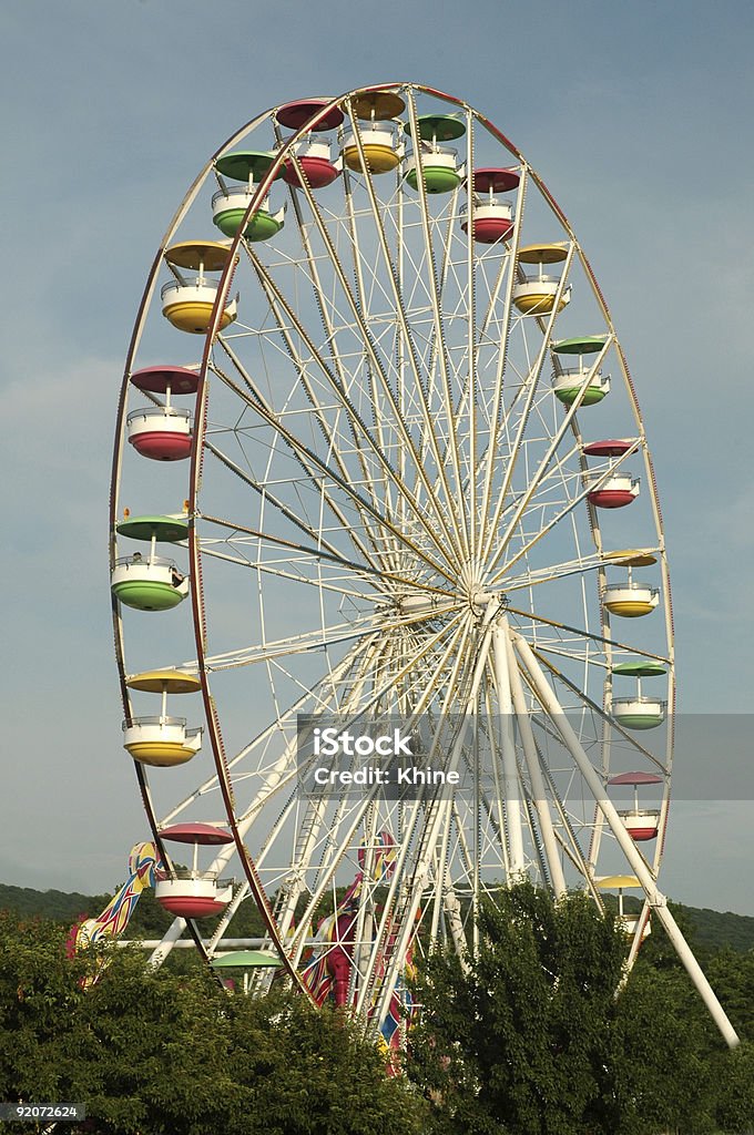 Giornata di sole mentre attraversa - Foto stock royalty-free di Ambientazione esterna