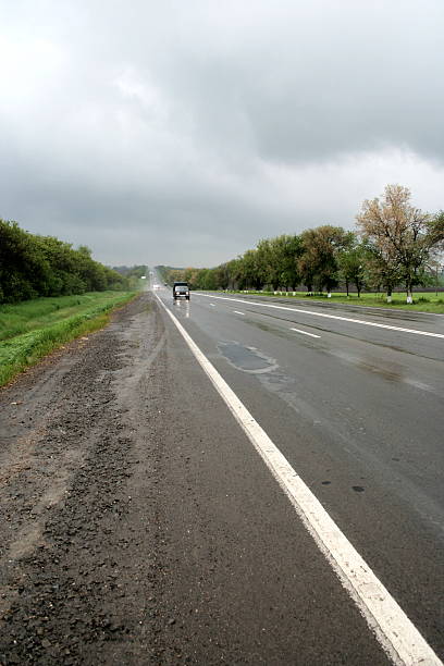 Cтоковое фото Разделительная полоса на шоссе