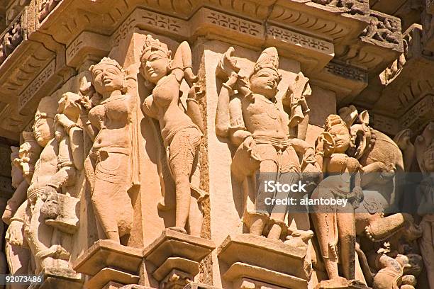 Кхаджурахо В Индии Erotic Статуй На Индуистский Храм Сайт — стоковые фотографии и другие картинки Без людей