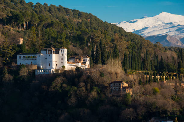 istock View of the Generalife from San Nicolas viewpoint 920746410