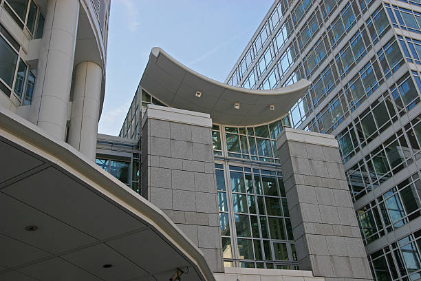 istock Details of a modern office building 92075233