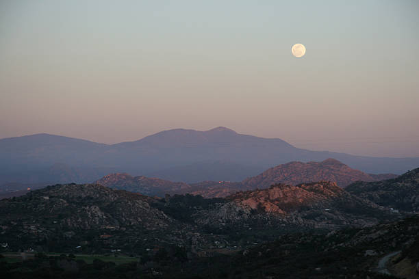 istock Moonrise over Cuyamaca Mountains 92075588