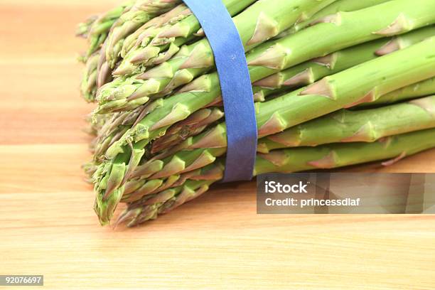 Asparago - Fotografie stock e altre immagini di Alimentazione sana - Alimentazione sana, Asparago, Cibo