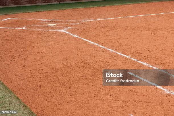 Campo De Beisebol Com Beisebol Jogo - Fotografias de stock e mais imagens de Campo de Basebol - Campo de Basebol, Texturizado, Segunda Liga de Basebol