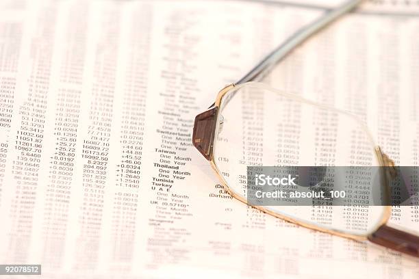 Foto de Taxas De Câmbio e mais fotos de stock de Analisar - Analisar, Aprimoramento, Atividade Financeira