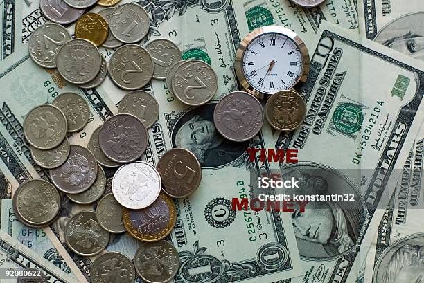 Czas Jest Money Zegar Dolarów I Moneta - zdjęcia stockowe i więcej obrazów Banknot - Banknot, Billboard, Biznes